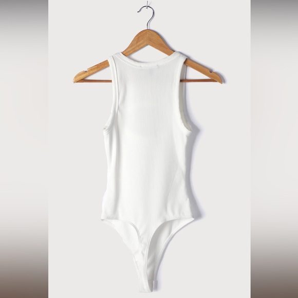 New - Lulus Women's White Ribbed Sleeveless Cutout Bodysuit. Size Small. - Picture 4 of 5